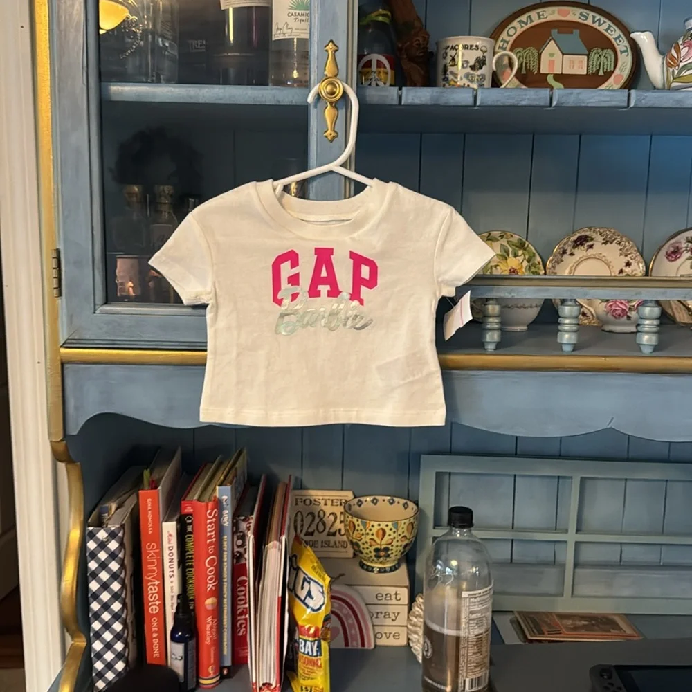 Baby Gap Barbie Pink tshirt white